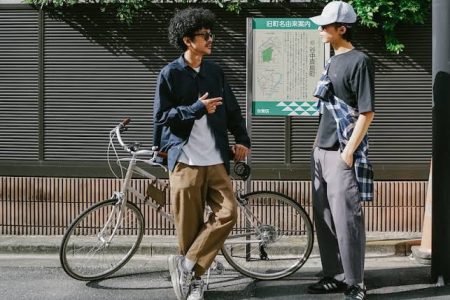 7 Tren Outfit yang Lagi Viral dan Mulai Jadi Andalan Street Style